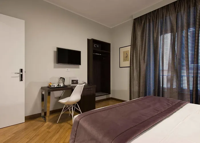 Otel Navona Theatre 3*