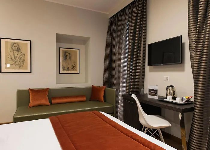 Navona Theatre Otel 3*